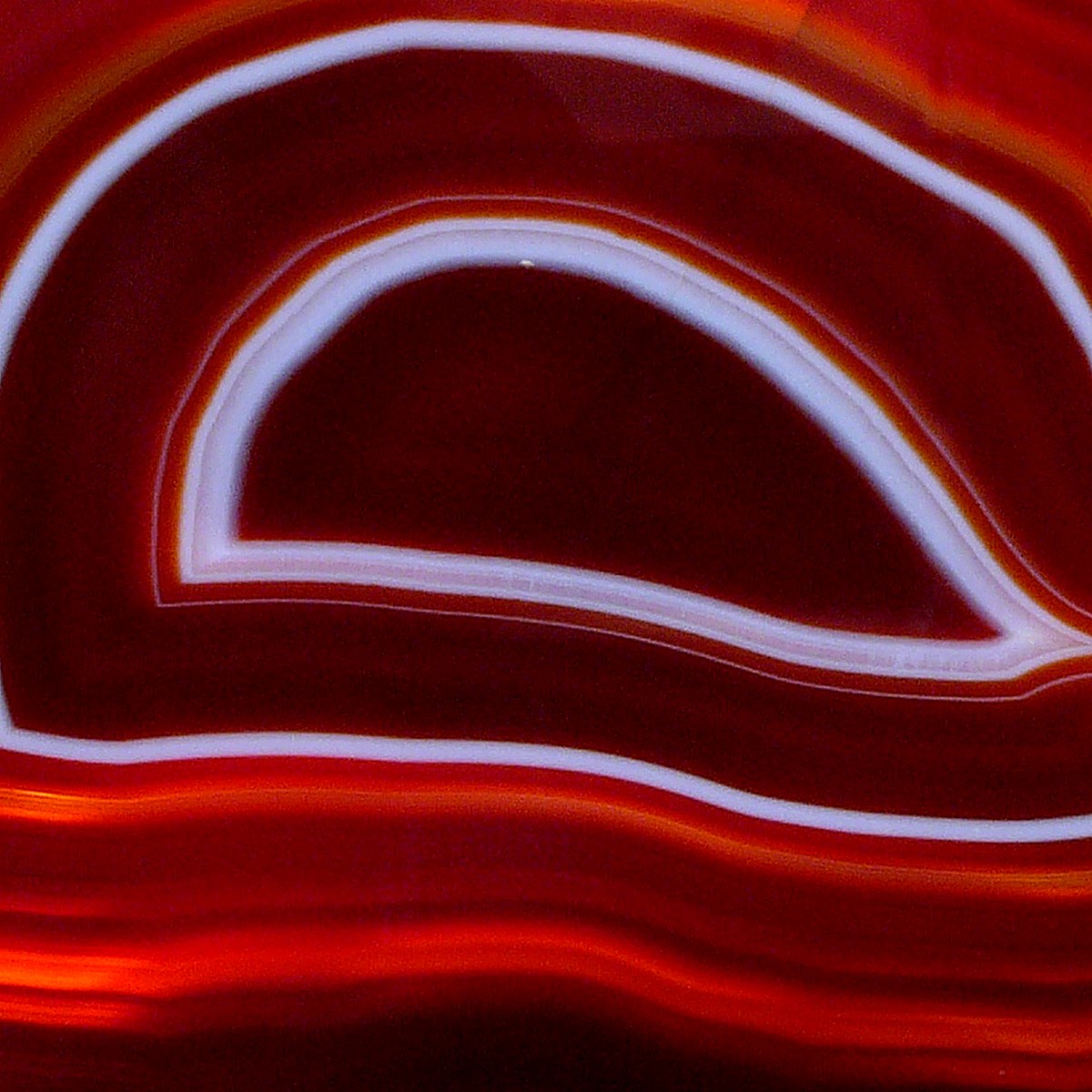 Agate (<span class="cd-tip" data-gloss="banded">Banded</span>) crystal