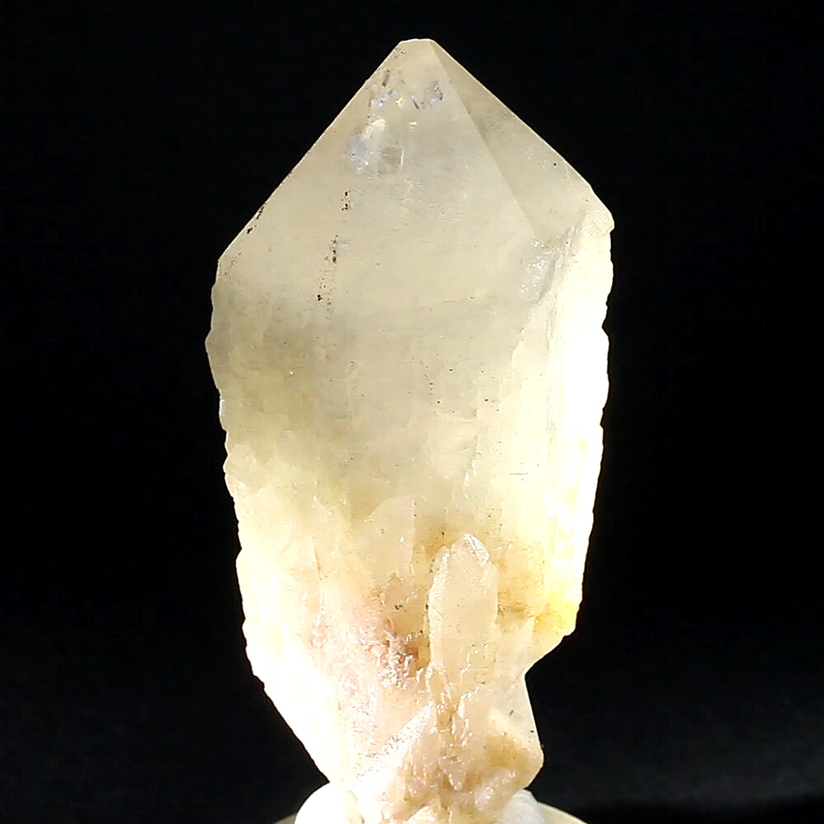 Candle <span class="cd-tip" data-gloss="quartz">Quartz</span> crystal