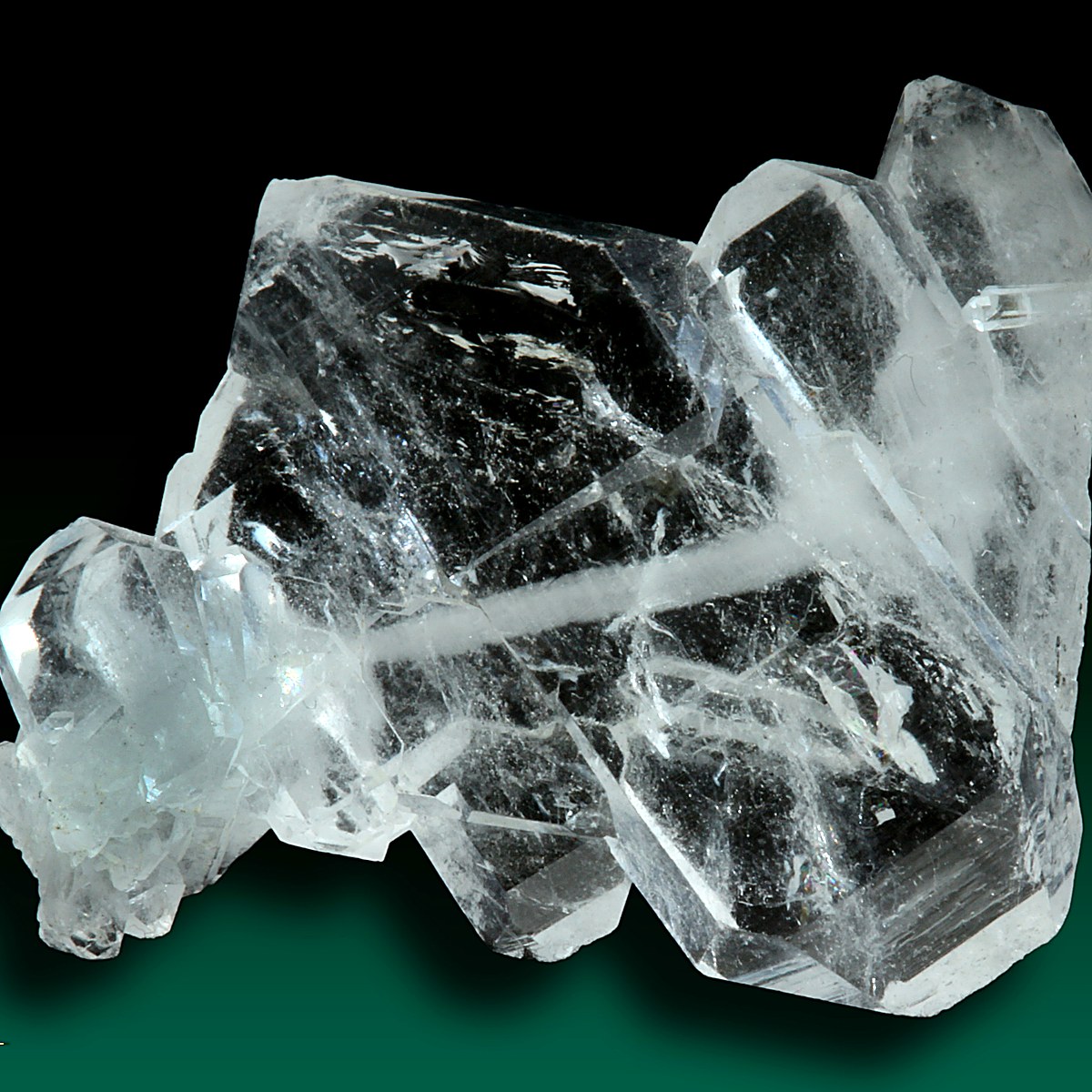 Faden <span class="cd-tip" data-gloss="quartz">Quartz</span> crystal