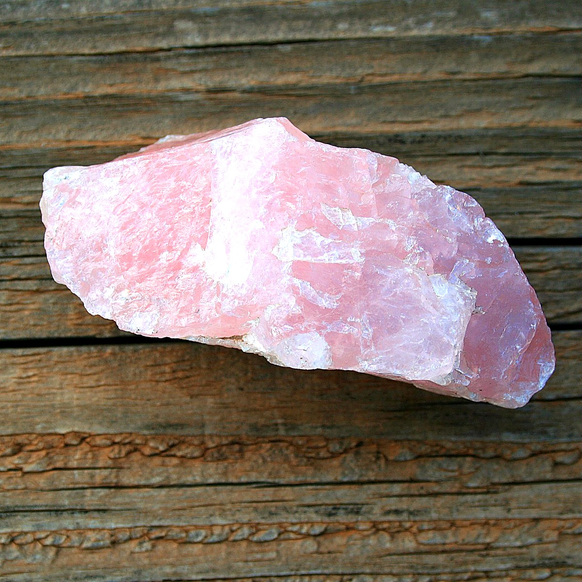 Rose <span class="cd-tip" data-gloss="quartz">Quartz</span> crystal