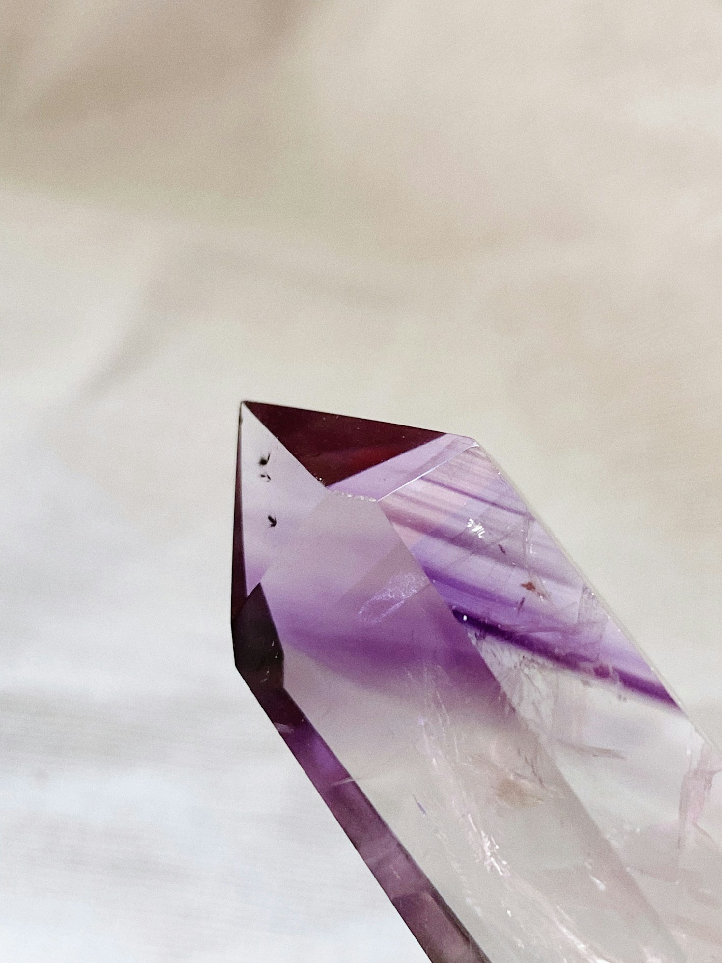 The Connection Between Crystals and Mindfulness